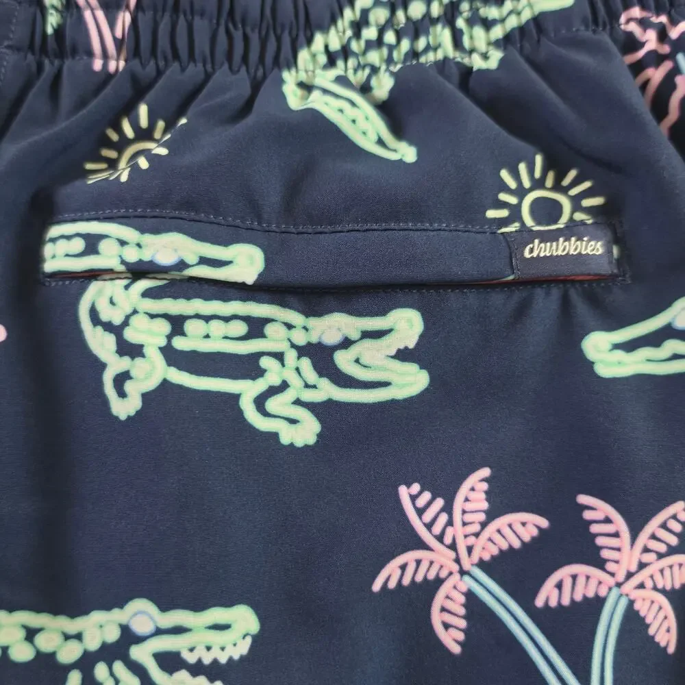 CHUBBIES Men's Size Medium 5.5